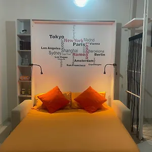 Chez Margot , Roma Italia